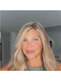 Mily Vasquez - RE/MAX Direct