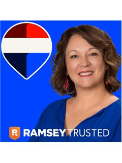 Amanda Lobb - RE/MAX Signature