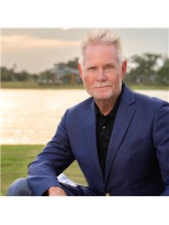 Tom Davis - RE/MAX Elite