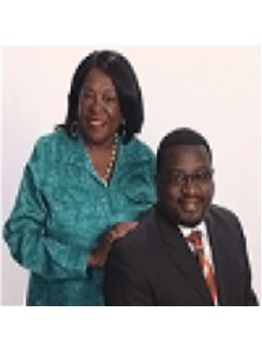 Dorothy McHenry - RE/MAX Realty Unlimited