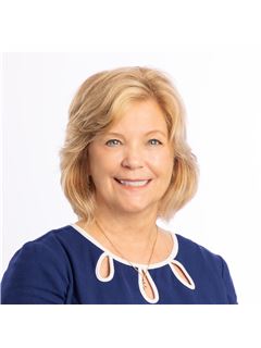 Debbie Novickoff - RE/MAX Realty Group