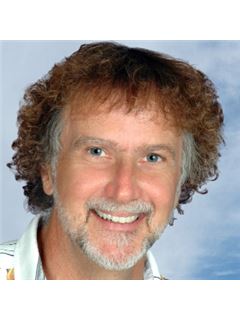 Larry Brzostek - RE/MAX Alliance Group