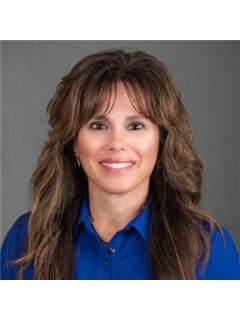 Stacy Barry - RE/MAX 1st Choice