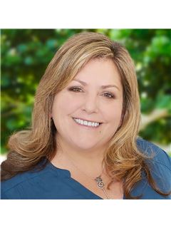 Elena Manfredi - RE/MAX Elite