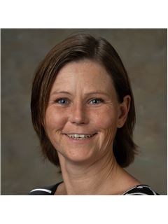 Anita Helbig - RE/MAX Trend