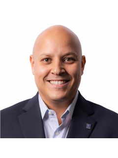 Javier J. Ortiz - RE/MAX Town & Country Realty