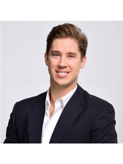 Daniel Risola - RE/MAX Realtec Group