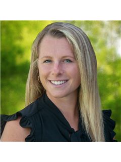 Victoria Ulmer - RE/MAX Realty Group