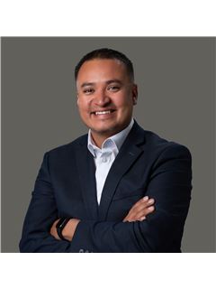 Rodrigo Torres - RE/MAX Realty Unlimited