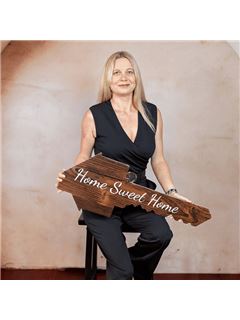 Christina Kalkmann - RE/MAX Trend