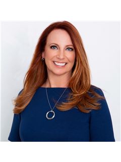 Suzan Rogalski - RE/MAX Specialists