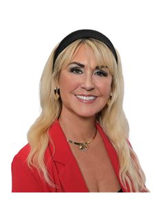 Lenée Turner Peach - RE/MAX Realty Group