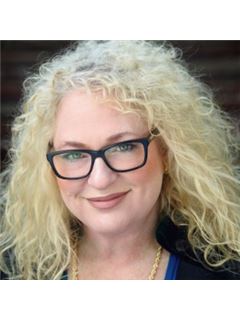 April L. Novenson - RE/MAX Alliance Group