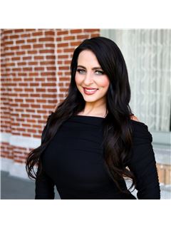 Nichole Moody - RE/MAX Realty Unlimited