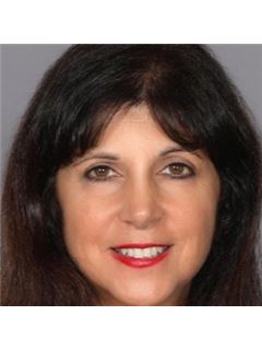 Helena Yeaman - RE/MAX Direct