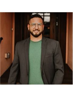 Josiah Milligan - RE/MAX Alliance Group