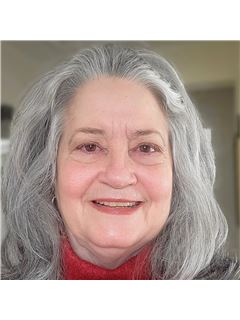 Associate - Winifred Smith - RE/MAX Advance Realty II