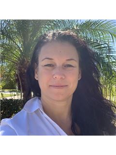 Ariane Gaede - RE/MAX Trend