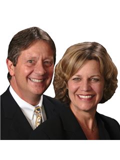 Douglas E. Atkins - RE/MAX Town & Country Realty