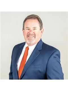 Michael Rhodes - RE/MAX Town & Country Realty
