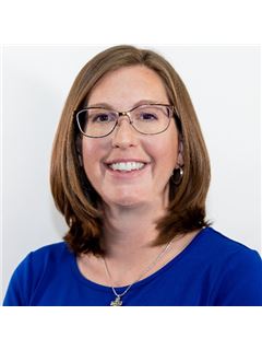 Courtney Forrest - RE/MAX Premier Realty