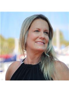 Brenda Endres - RE/MAX Champions