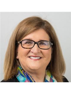 Kelly Ann Reilly - RE/MAX Champions