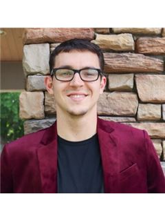Luke Lippert - RE/MAX Premier Realty