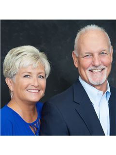 Associate - Jeffrey Witter - RE/MAX Town & Country Realty