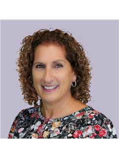 Christine Waldren - RE/MAX Alliance Group