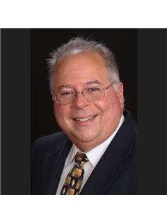 Associate - Henry Aleman - RE/MAX Concierge Realty