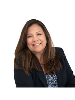 Demetria Wingfield - RE/MAX Champions