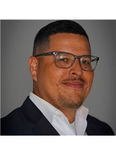 Camilo Rojas Munoz - RE/MAX Premier Realty