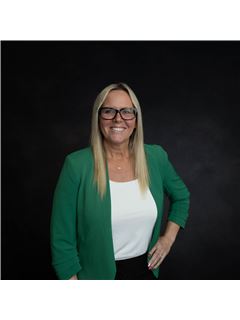 Christie Casey - RE/MAX Allstars Realty