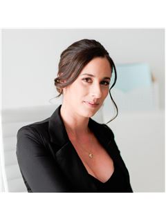 Amanda Hart - RE/MAX Direct