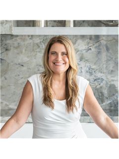 Broker/Owner - Sallie Swinford - RE/MAX Champions