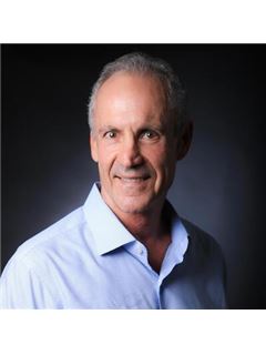 Richard G. Abreu - RE/MAX Advance Realty II