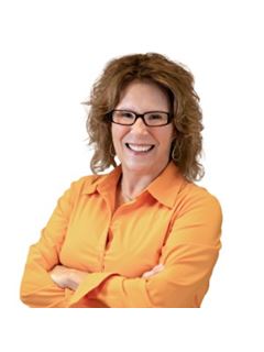 Karen Woods - RE/MAX Realty Unlimited
