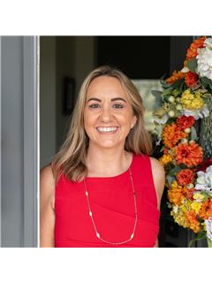 Kristina Butera - RE/MAX Realty Unlimited