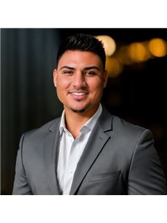 Ihosvany Castaneda - RE/MAX Advance Realty II
