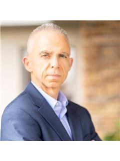 Associate - Kevin M. Branch - RE/MAX Premier Realty