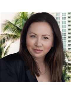 Karina Kulikova - RE/MAX 1st Choice