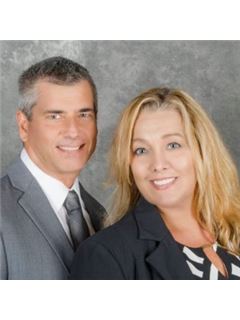 Penny Perry - RE/MAX Champions