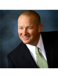Tom Lucas - RE/MAX Specialists