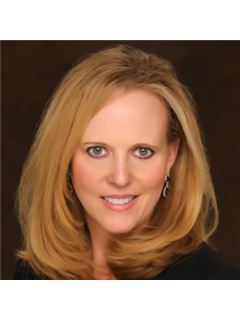 Suzanne L Slowey - RE/MAX Premier Realty