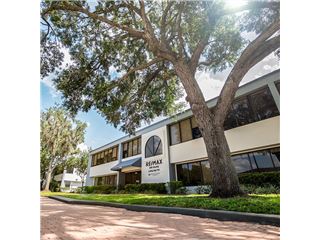 Office of RE/MAX 200 Realty - Winter Park