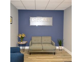 RE/MAX City Centre Realty Office of RE/MAX City Centre Realty - マイアミ