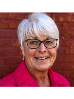 Barbara A. Barr - RE/MAX Concepts