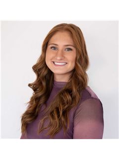 Lauren Havlik - RE/MAX Concepts