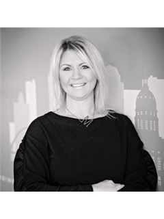 Michelle Renken - RE/MAX Concepts